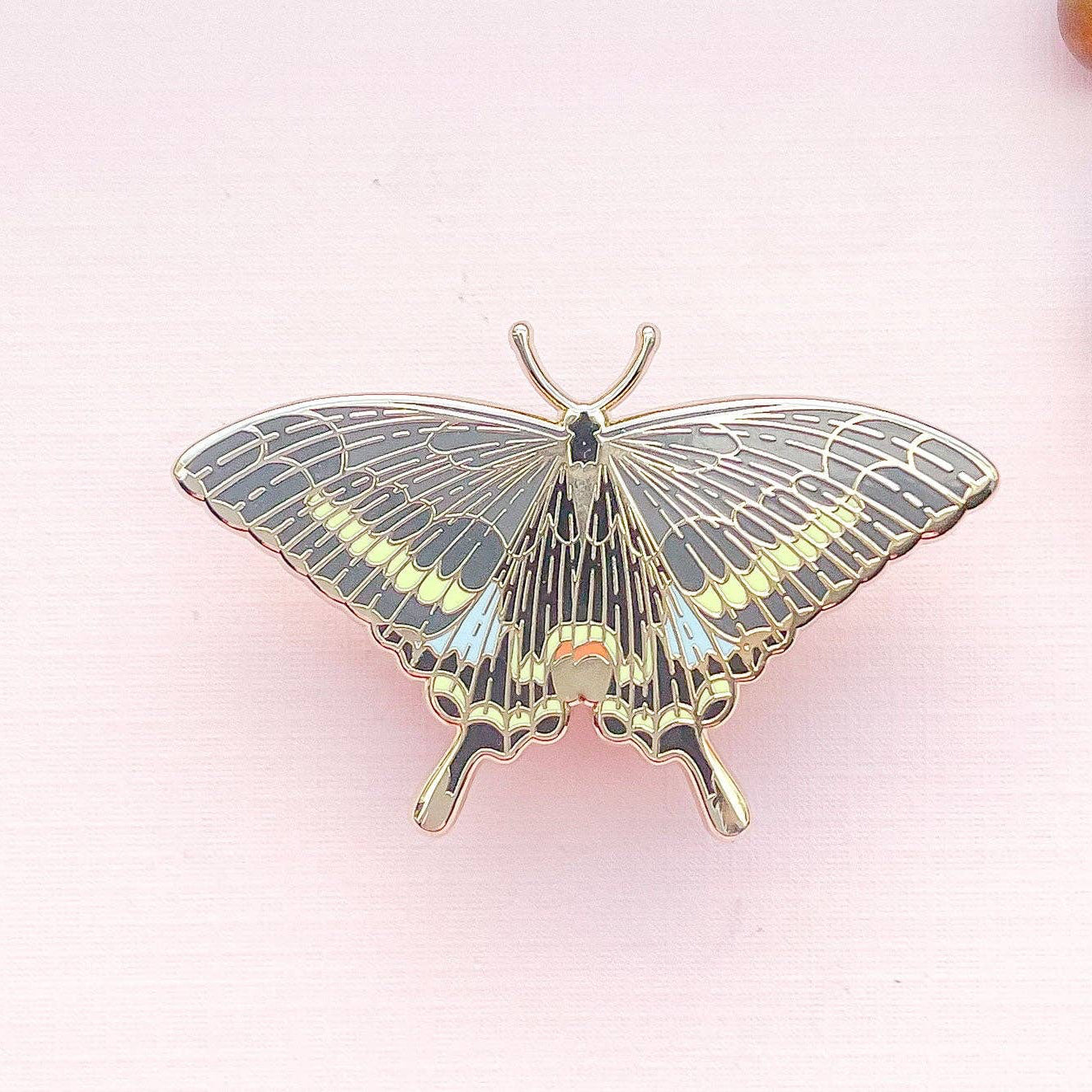 Paris Peacock Butterfly (Papilio paris) Enamel Pin