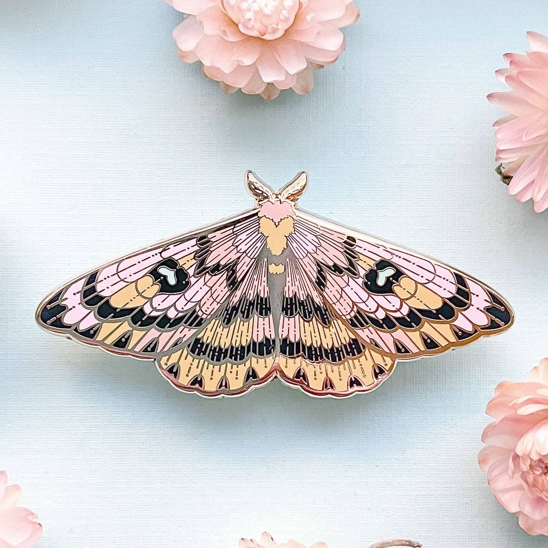 Sheep Moth (Hemileuca eglanterina) Enamel Pin